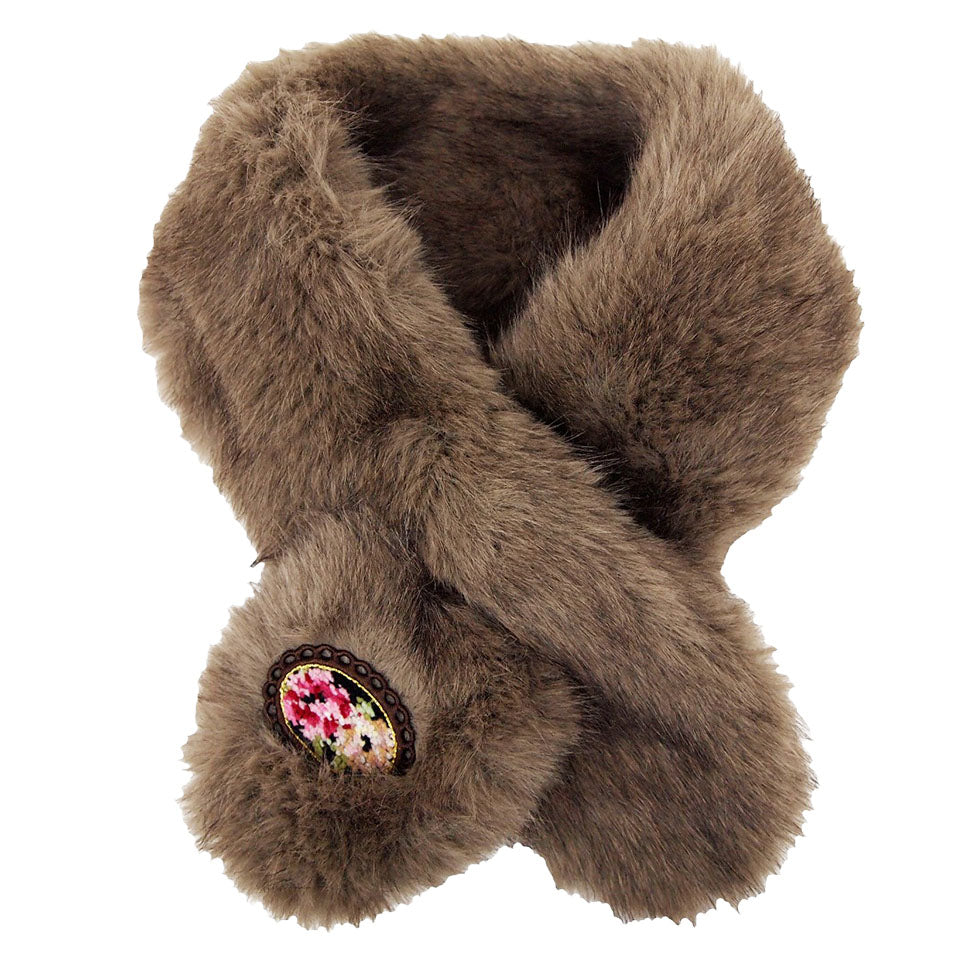 フェイクファーマフラー