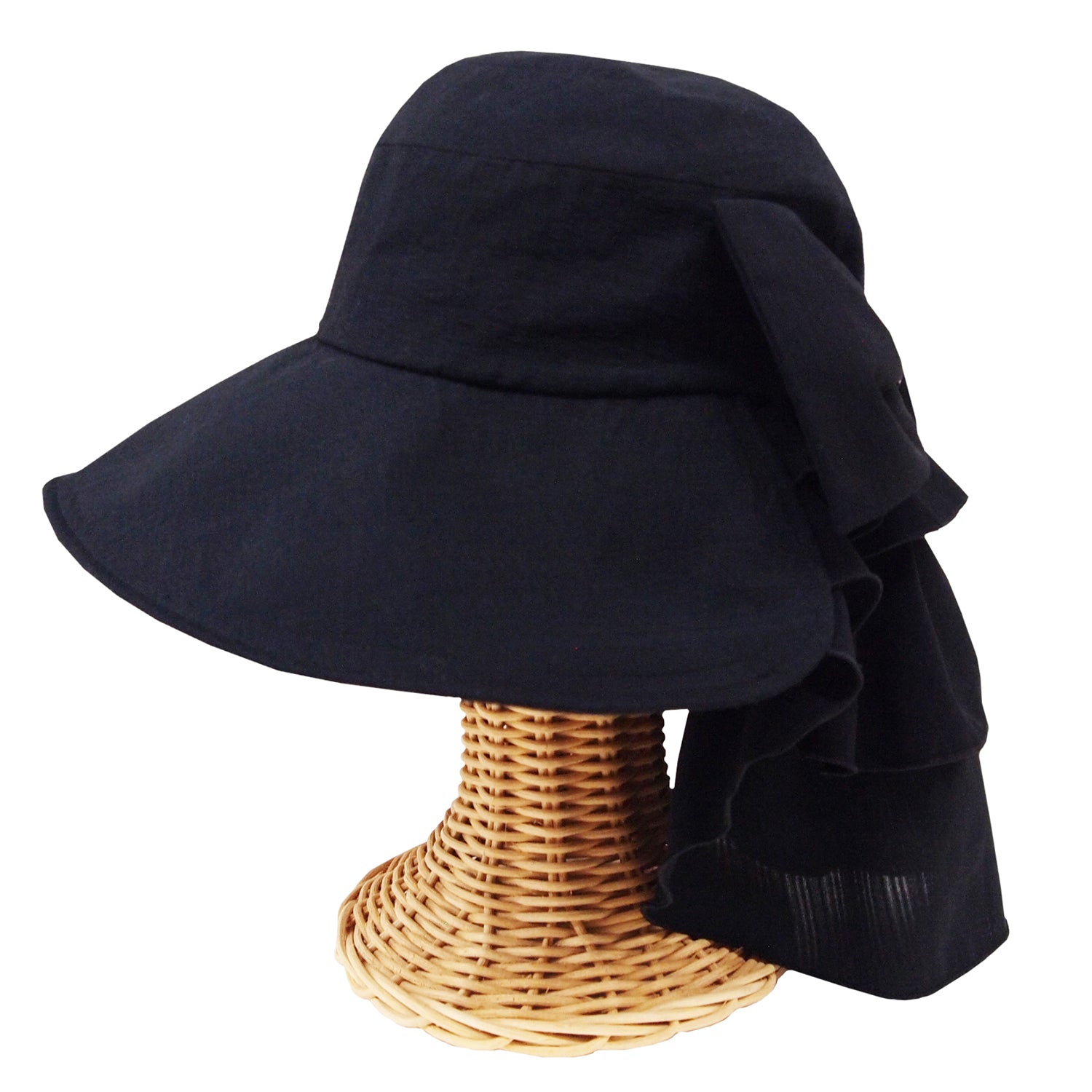 Blackout three-tier ruffle hat with droop