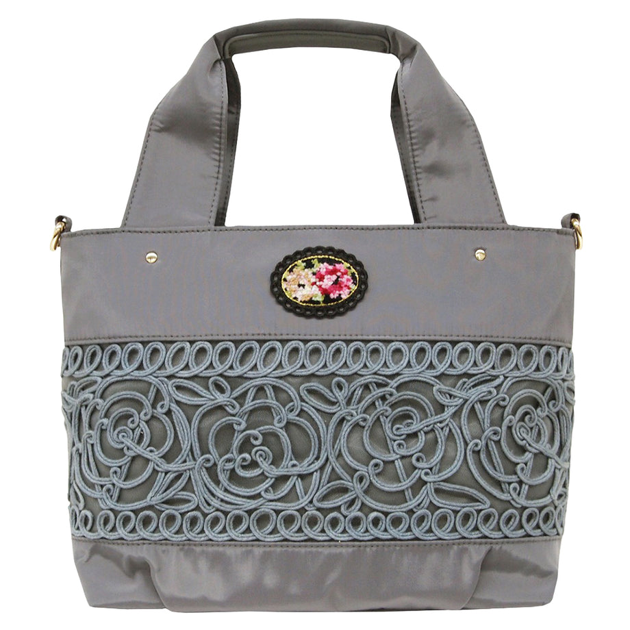 O*)様 グレー 毛皮コート サテン裏地刺繍入り O*)様 グレー 毛皮コート